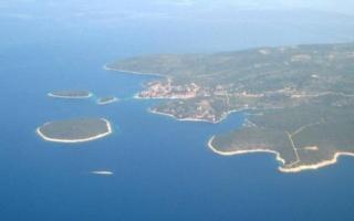 На јахта околу островите во Хрватска Уште имате прашања?