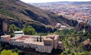 Cuenca - egy szakadék felett lógó város Ünnepek Cuencában