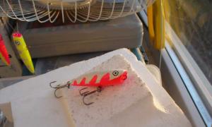 What to make for fishing with your own hands?