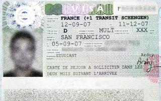 Анкета на визу во Францию: пояснения по заполнению бланка