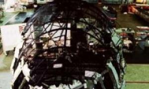 Пилоти самоубијци: И пред Андреас Лубиц, пилотите уриваа патнички авиони поради лични проблеми Авион падна од пилотската кабина