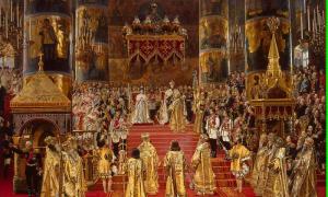 Патувачката палата Петровски - како да се качите на екскурзијата и што е сега во царскиот хотел Guiding Palace