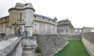 Замокот Винсен: историја и фотографии