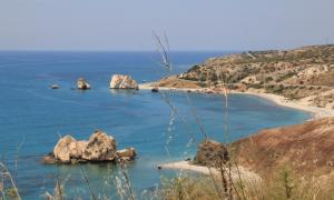 Aphrodité szikla (Petra tou Romiou), Ciprus: leírás, fotó, hol található a térképen, hogyan lehet eljutni