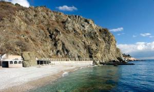 Hová menjen pihenni a Krím-félszigeten: a legjobb helyek