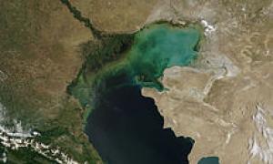 Rivieren die in de Kaspische Zee uitmonden: lijst, beschrijving, kenmerken Welke landen omringen de Kaspische Zee